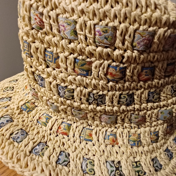 EUC The Cap Woven Paper & Ribbon Hat - Picture 3 of 6